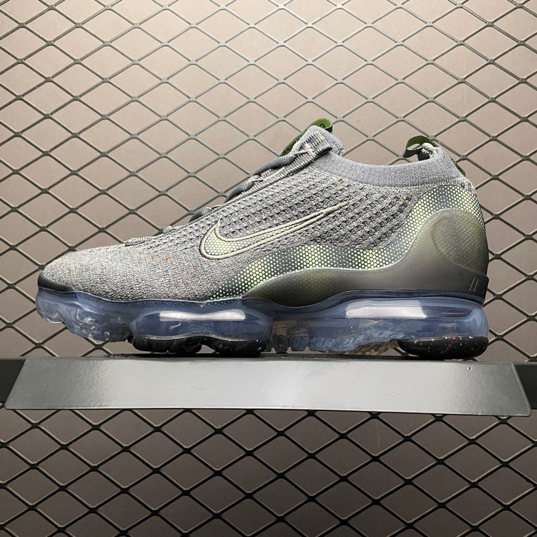 Nike vapormax on sale size 16