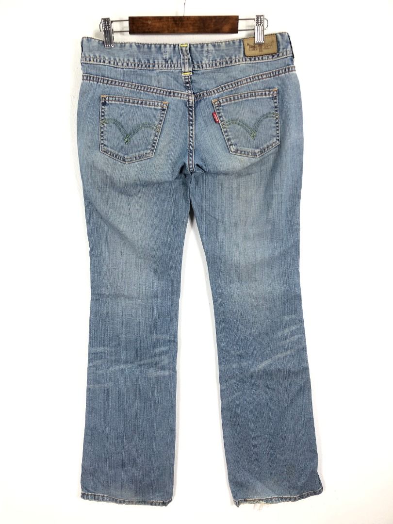 31 x 32.5 Distressed Vintage Levi bootcut Jeans L1538, Men's