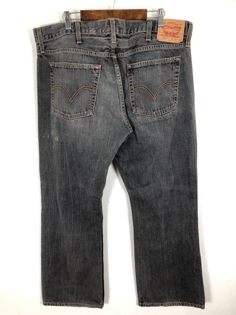 40 x 30 Distressed Vintage Levi 527 Jeans L1539