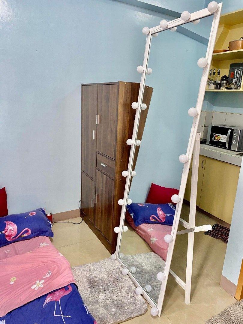 6ft. Vanity Mirror with Led Lights (Category: Mirrors) located in Manila. Submitted by kpoptions.ph (Listing ID 1242617455, Image 2). Description: 6ft. Vanity Mirror with Led Lights ✅ Newly change Led lights.