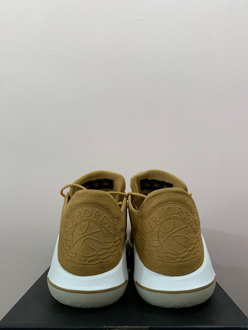 Air jordan xxxii gold store