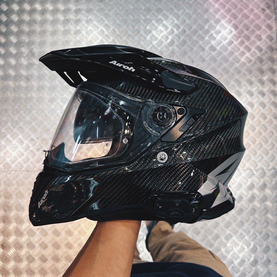 Airoh hotsell carbon commander