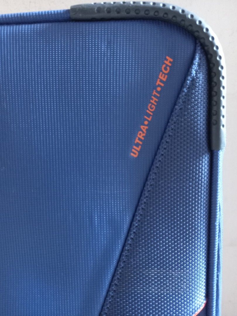 Extra Large American Tourister Ultra Light Tech Luggage, Hobbies & Toys