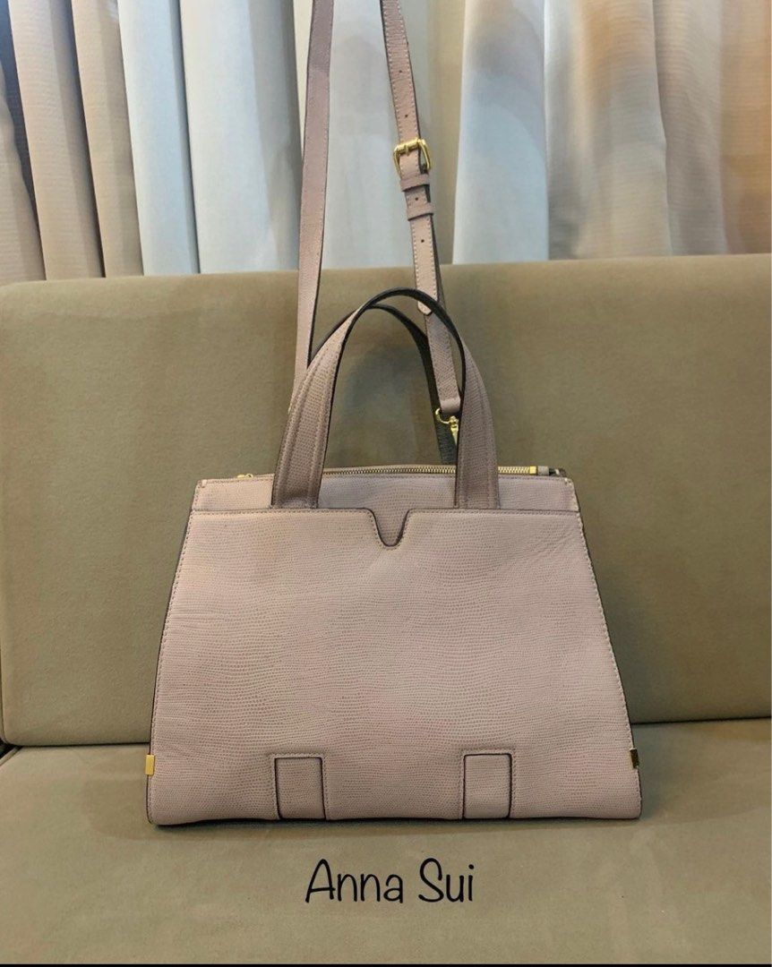 Anna Sui Two Way Bag (Unused) (Category: Luxury Bags & Wallets) located in Paranaque City. Submitted by katlouieleandicho (Listing ID 1242553994, Image 3). Description: 💯Authentic Anna Sui Unused Condition.