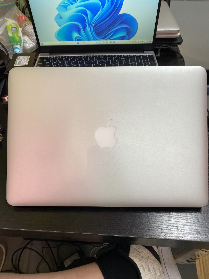 Apple MacBook Air 13 [2015] (Core i5 / 最新MacOS Ventura / Office