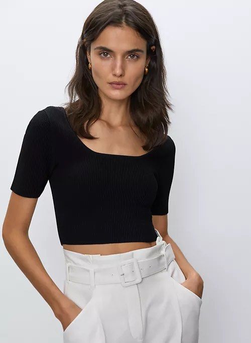 Aritzia Babaton Sculpt Knit Square neck Short Sleeve Top, Women's Fashion,  Tops, Blouses on Carousell