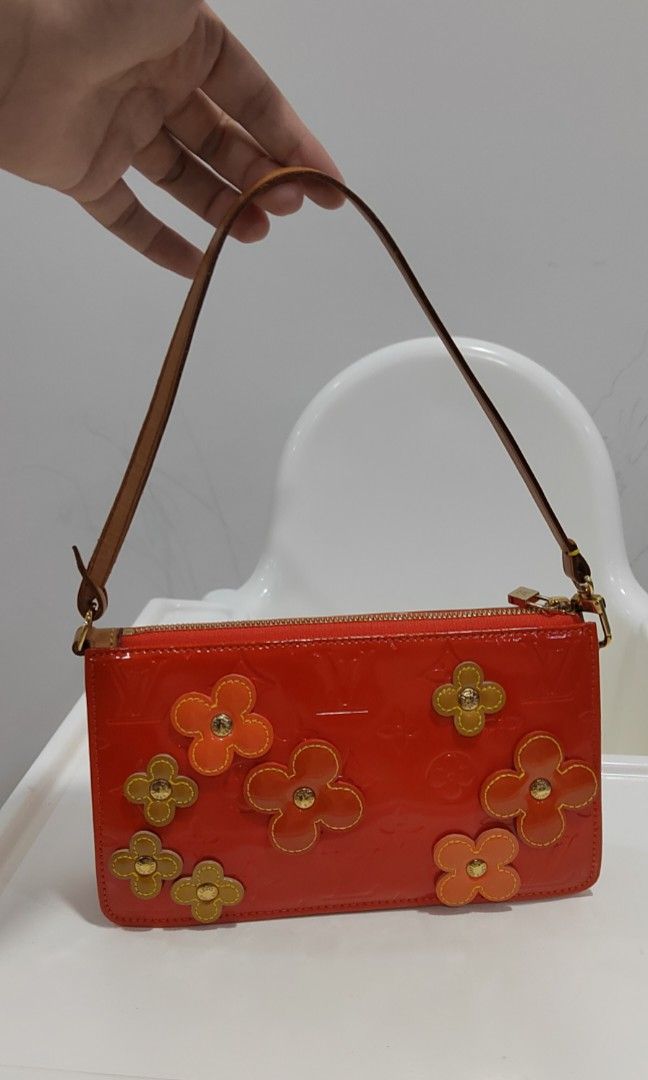 Louis Vuitton Beige Monogram Vernis Lexington Fleurs Pochette Bag