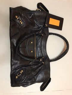 (Category: ) located in . Submitted by conniechong (Listing ID 1242668819, Image 1). Description: .