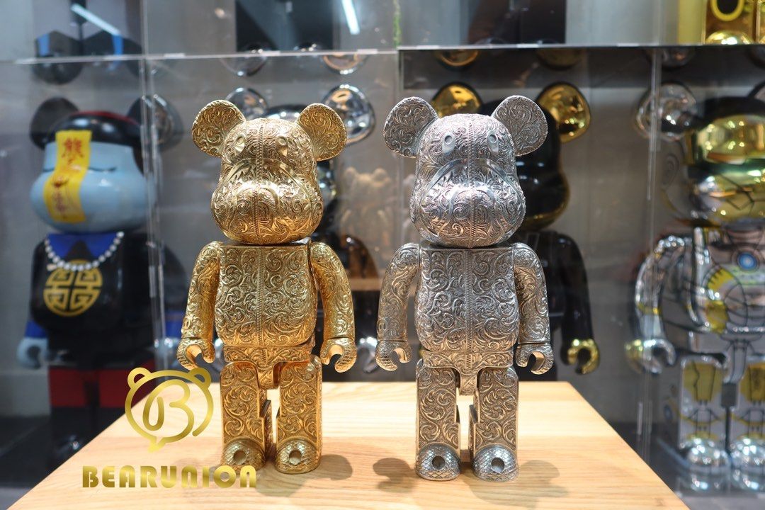 Bearbrick BAPE SHARK ROYAL SELANGOR 400％ set of 2, 興趣及遊戲