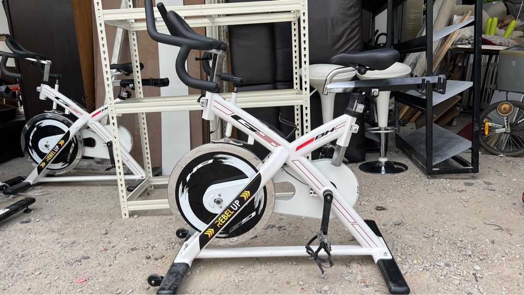 BH G5 tour spin bike Sports Equipment Bicycles Parts Bicycles