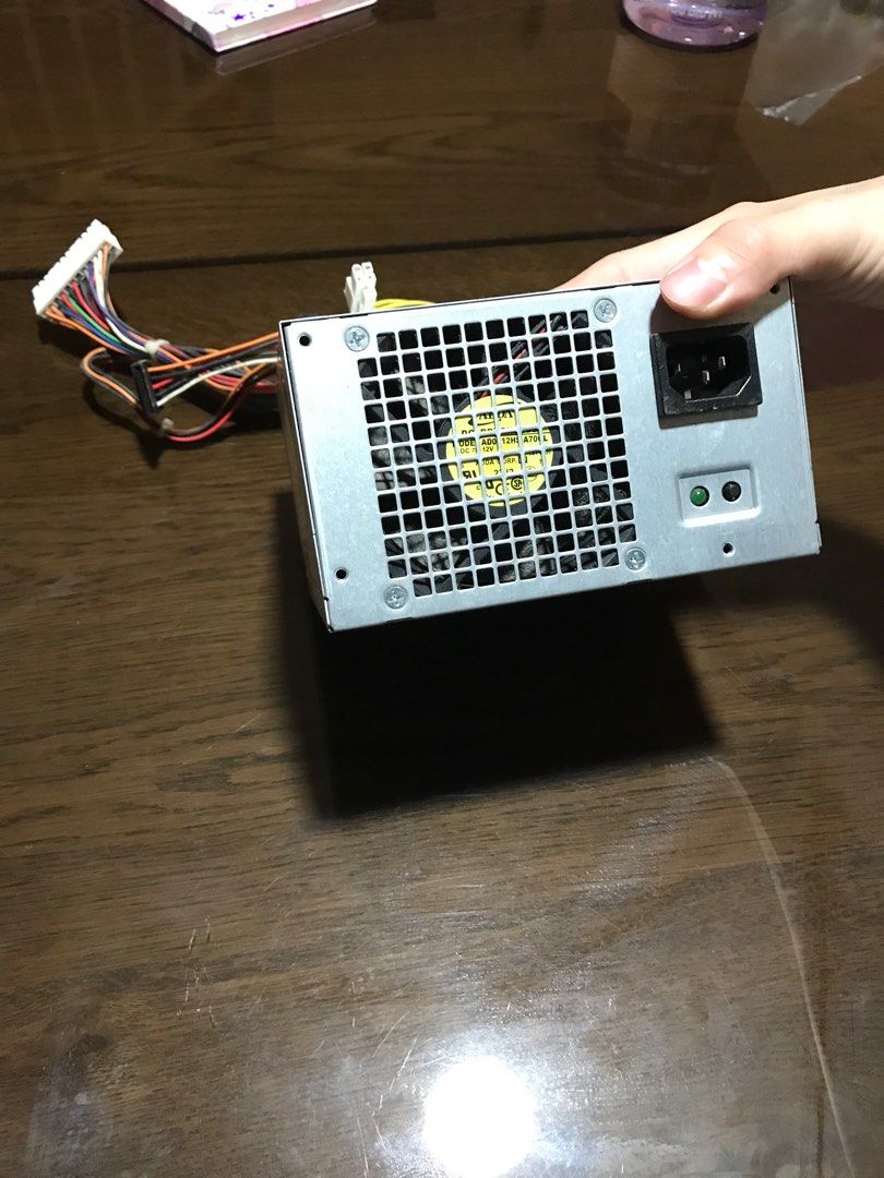 Broken power supply, Computers & Tech, Parts & Accessories, Computer Parts on Carousell