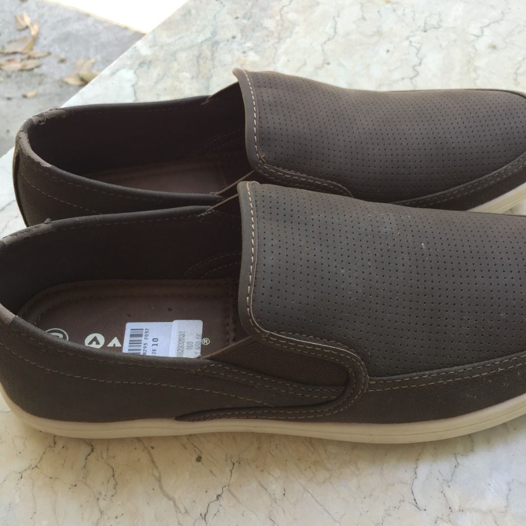 Brown Slip On Men s Shoes Payless Airwalk Size 10