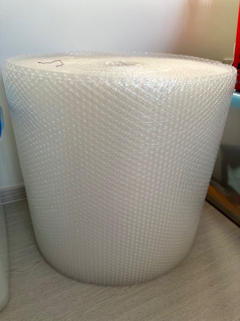 Bubble wrap, Furniture & Home Living, Home Improvement & Organisation