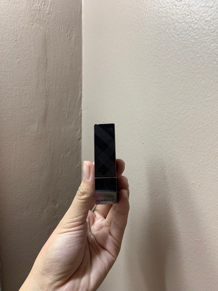 Burberry kisses best sale sheer oxblood