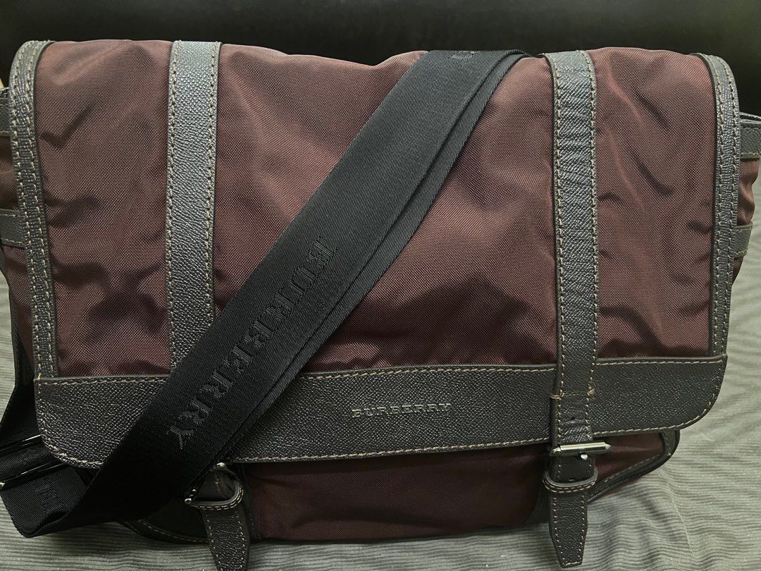 Burberry top nylon crossbody