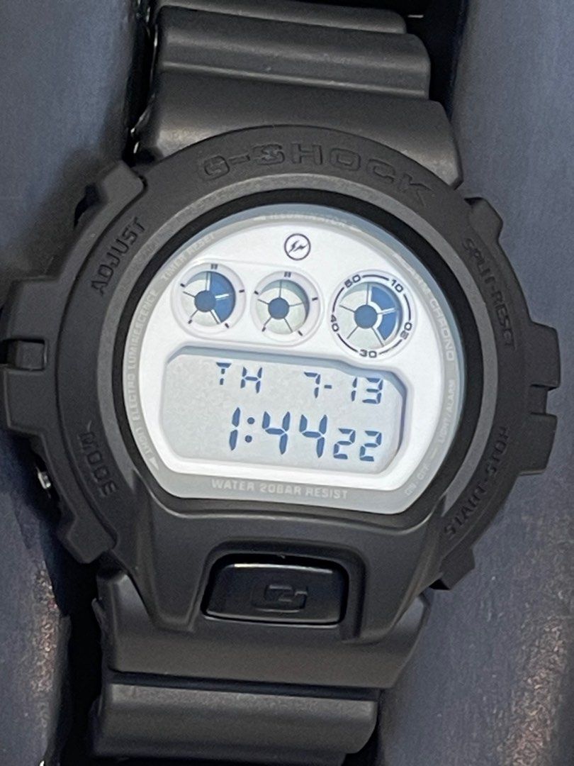 Casio g shock x fragments design, 名牌, 手錶- Carousell