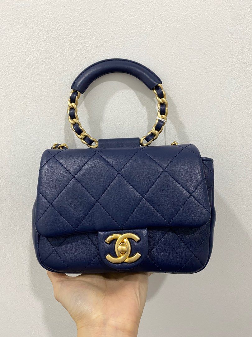 Chanel top best sale handle flap bag