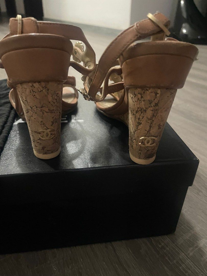 Gold cork sales wedge sandals