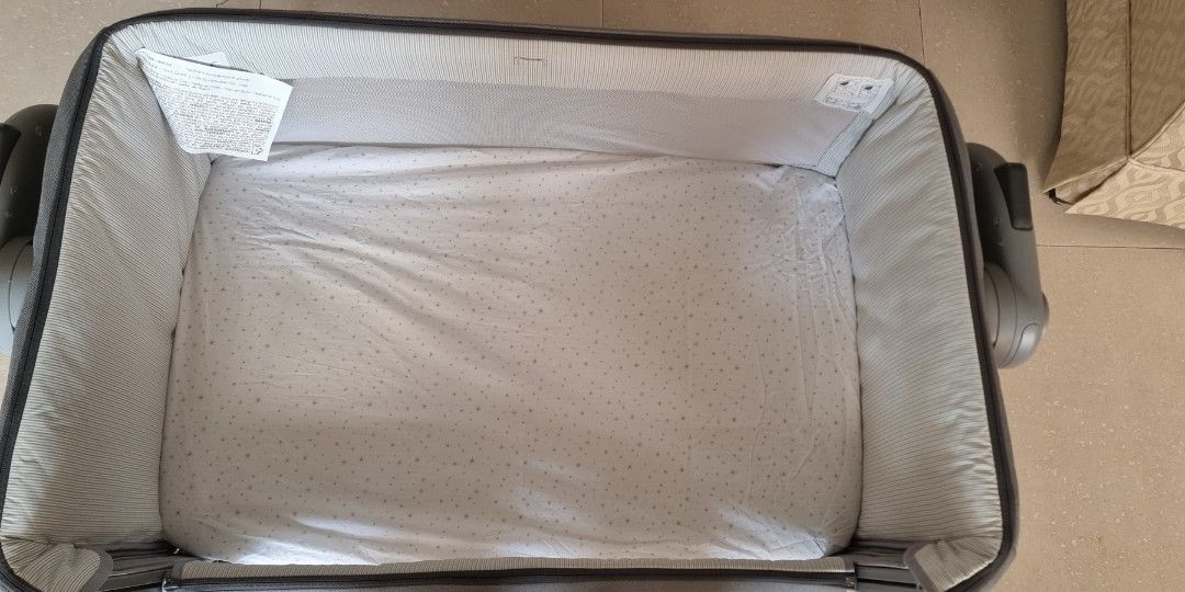 Chicco next to me cot, Babies & Kids, Baby Nursery & Kids Furniture