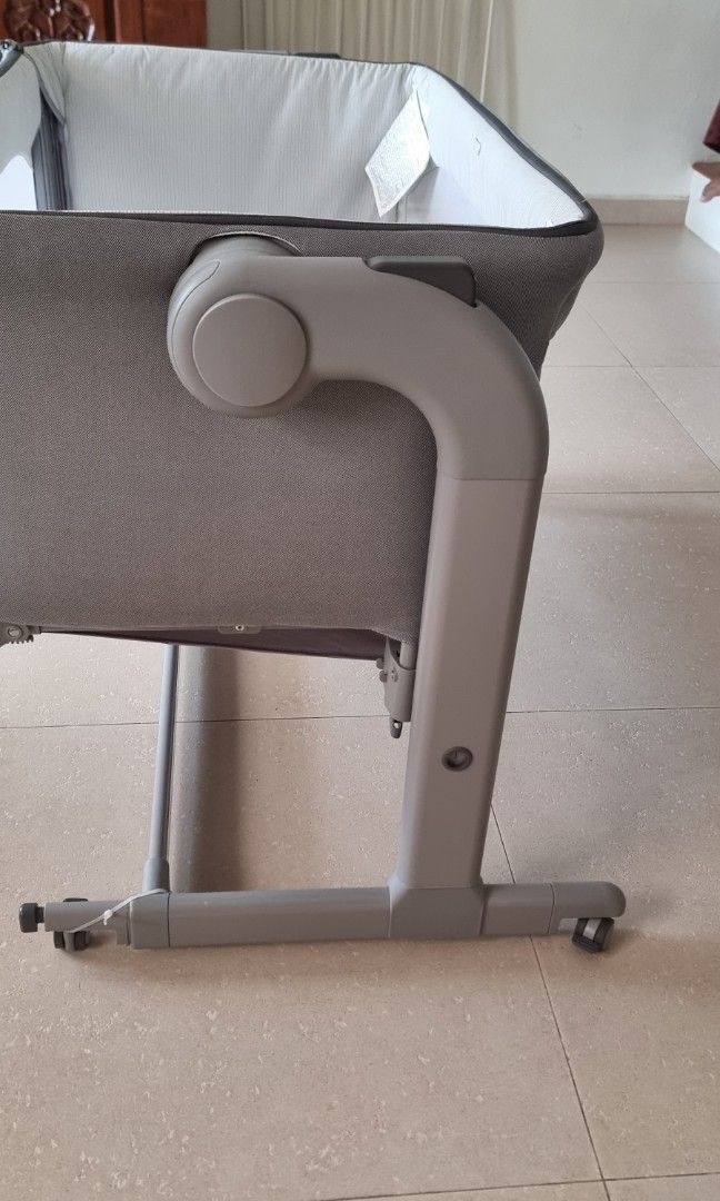 Chicco next to me cot, Babies & Kids, Baby Nursery & Kids Furniture