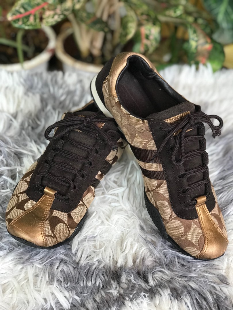 Coach hotsell katelyn sneakers