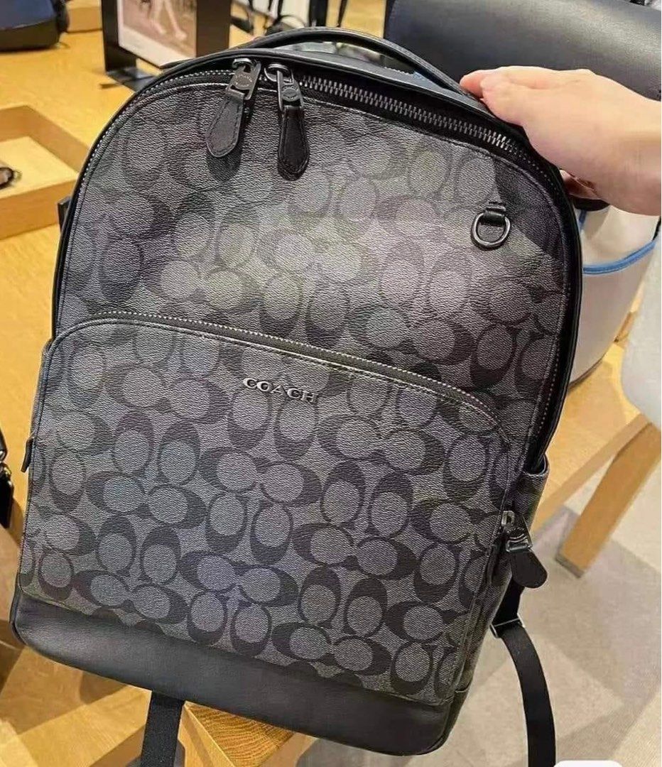 Coach mens backpack 🎒 (Category: Luxury Bags & Wallets) located in Las Pinas. Submitted by yhn_boutique (Listing ID 1242663263, Image 1). Description: 📌Actual pic posted 📌cod via lalamove/ grab 📌J&T pay today ship today 📌 complete inclusions .