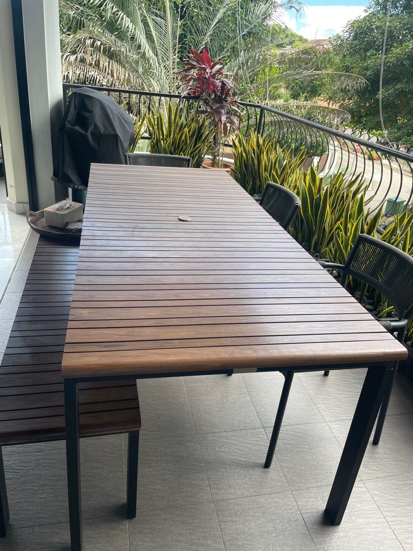 Crate and barrel outdoor table set, Furniture & Home Living, Furniture