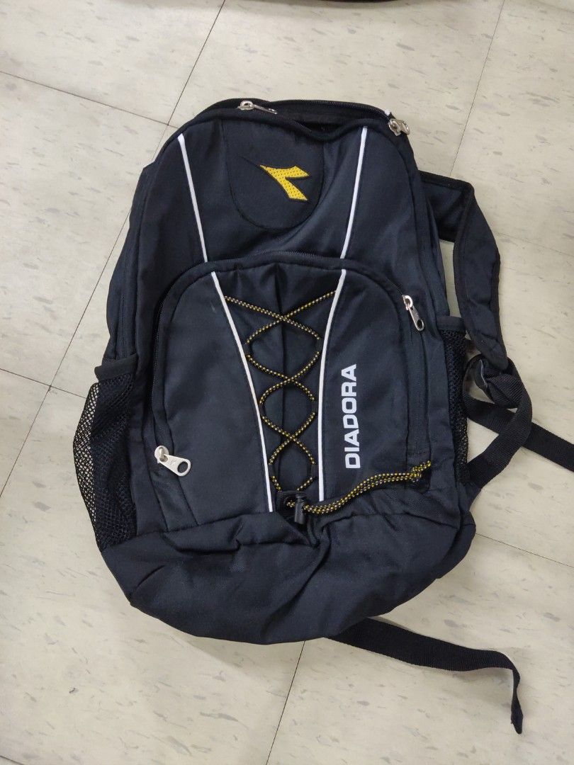 Diadora Backpack, Men's Fashion, Bags, Backpacks on Carousell