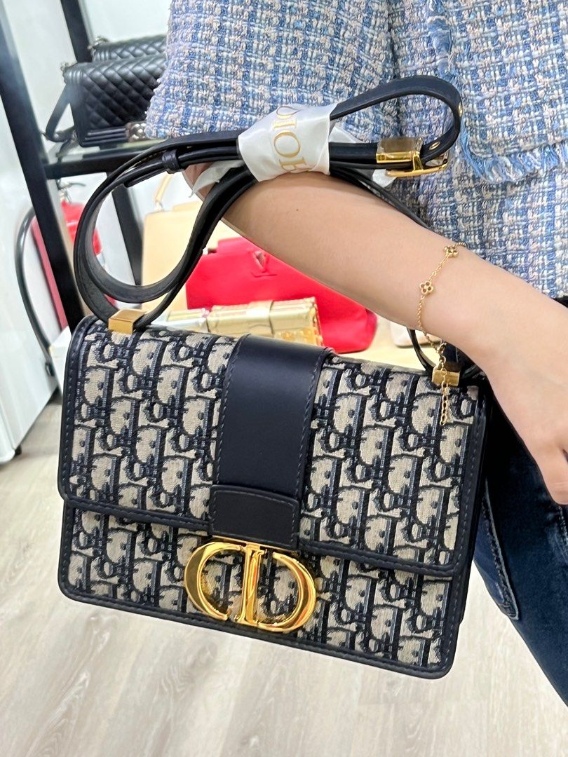 Dior Small 30 Montaigne Bag in Blue Oblique Jacquard, Luxury, Bags &  Wallets on Carousell