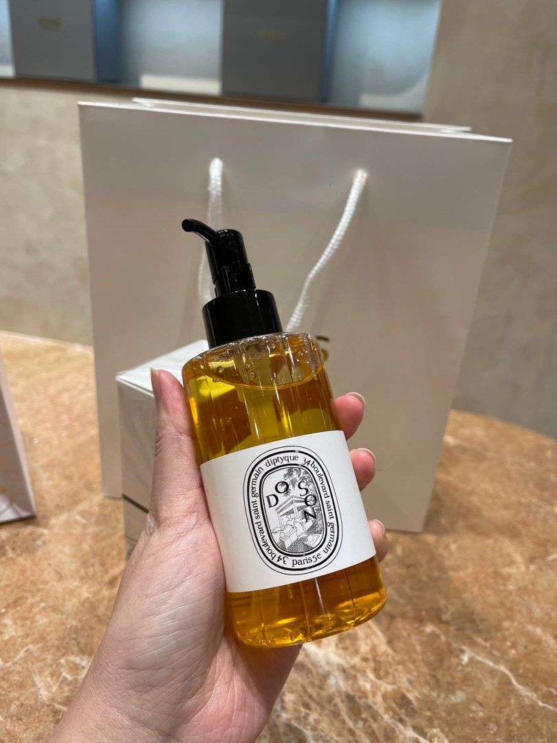 Diptyque doson shower oil, Beauty & Personal Care, Bath & Body, Bath on