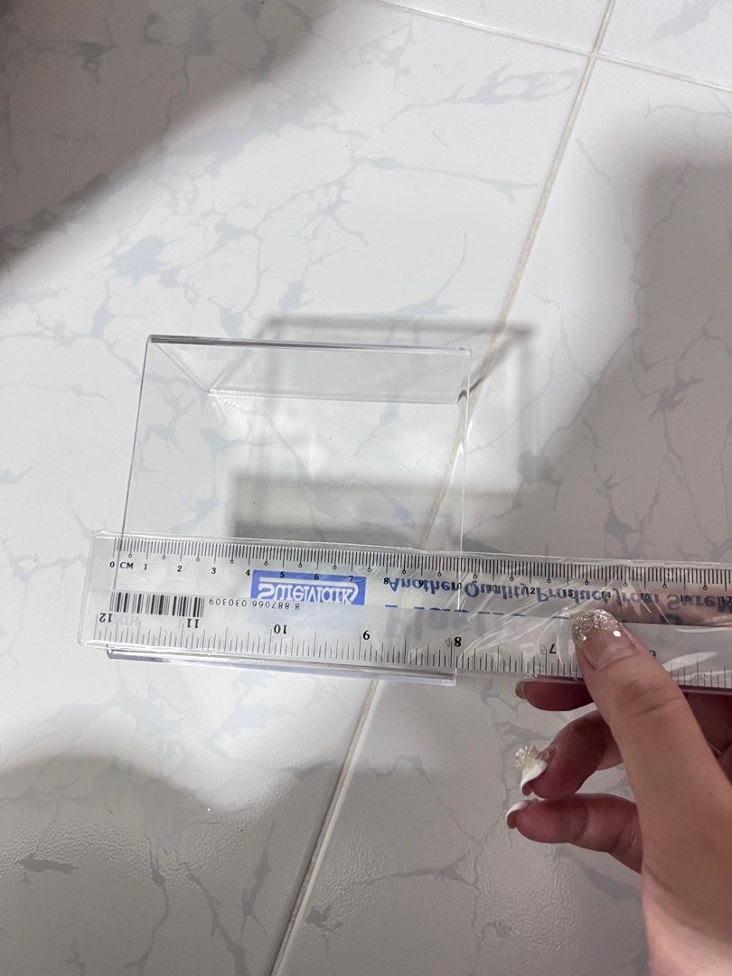 Display stand Daiso, Furniture & Home Living, Home Decor, Other Home