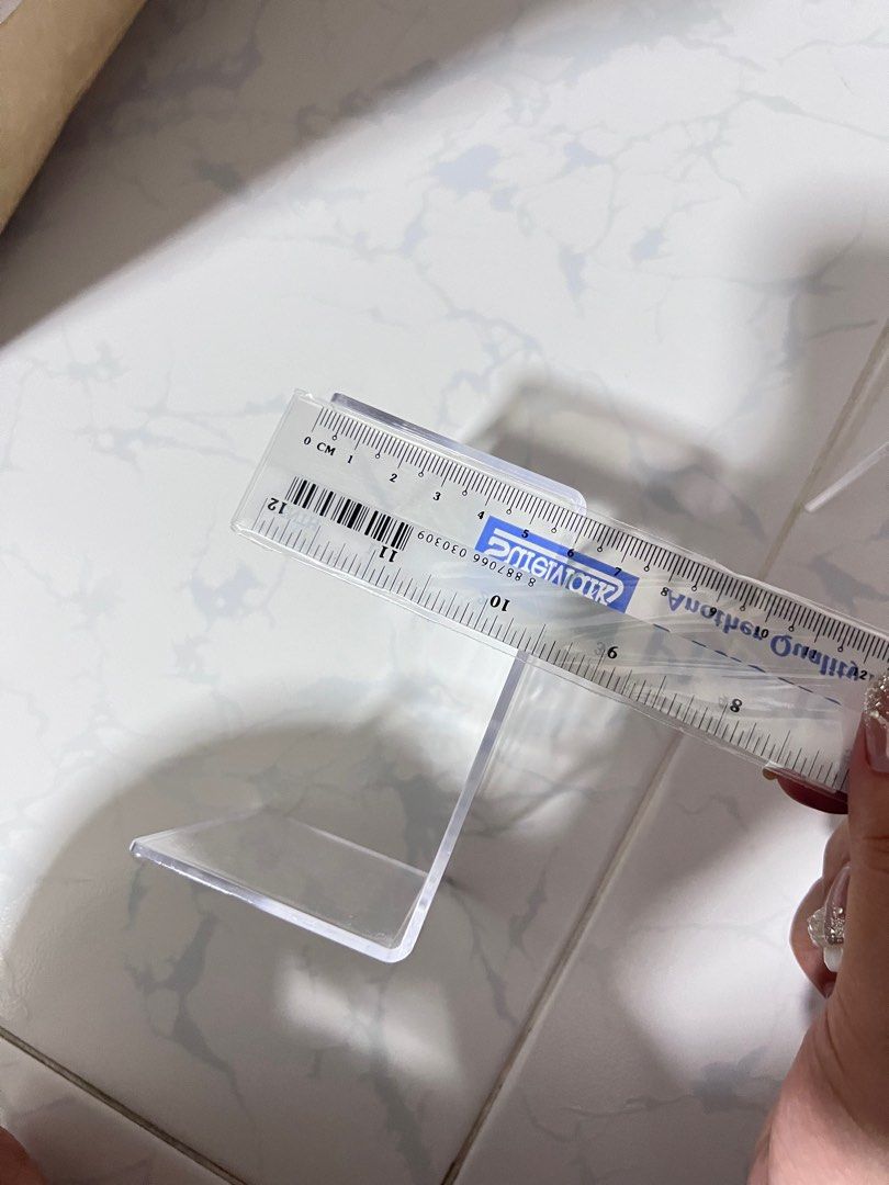 Display stand Daiso, Furniture & Home Living, Home Decor, Other Home