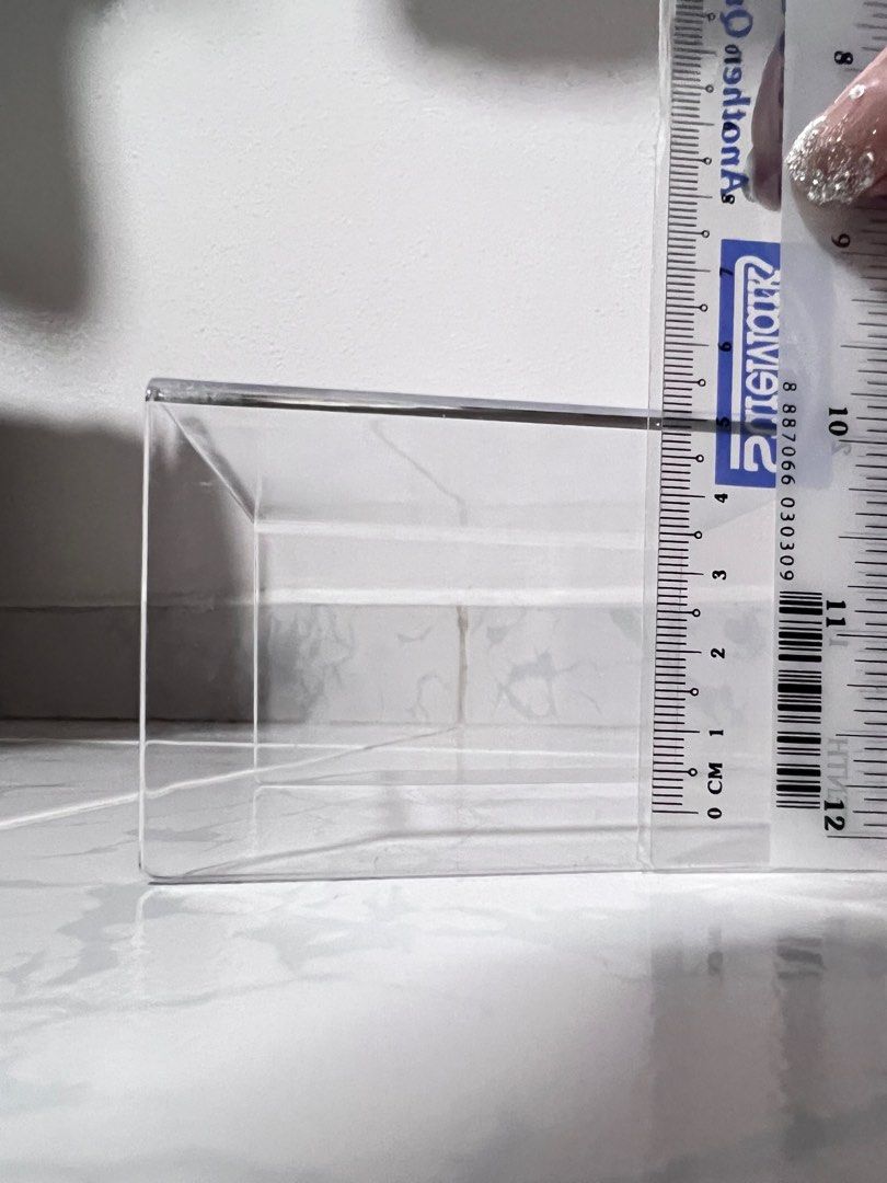 Display stand Daiso, Furniture & Home Living, Home Decor, Other Home