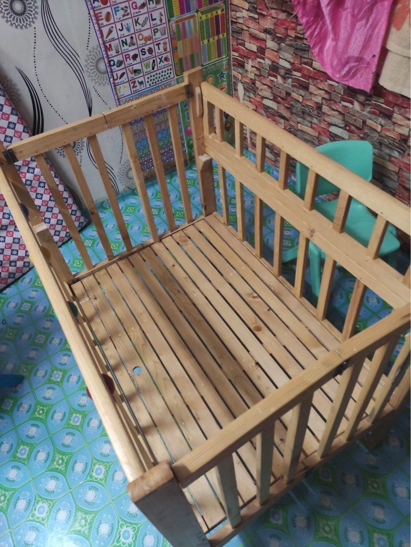 DROP SIDE BABY CRIB on Carousell