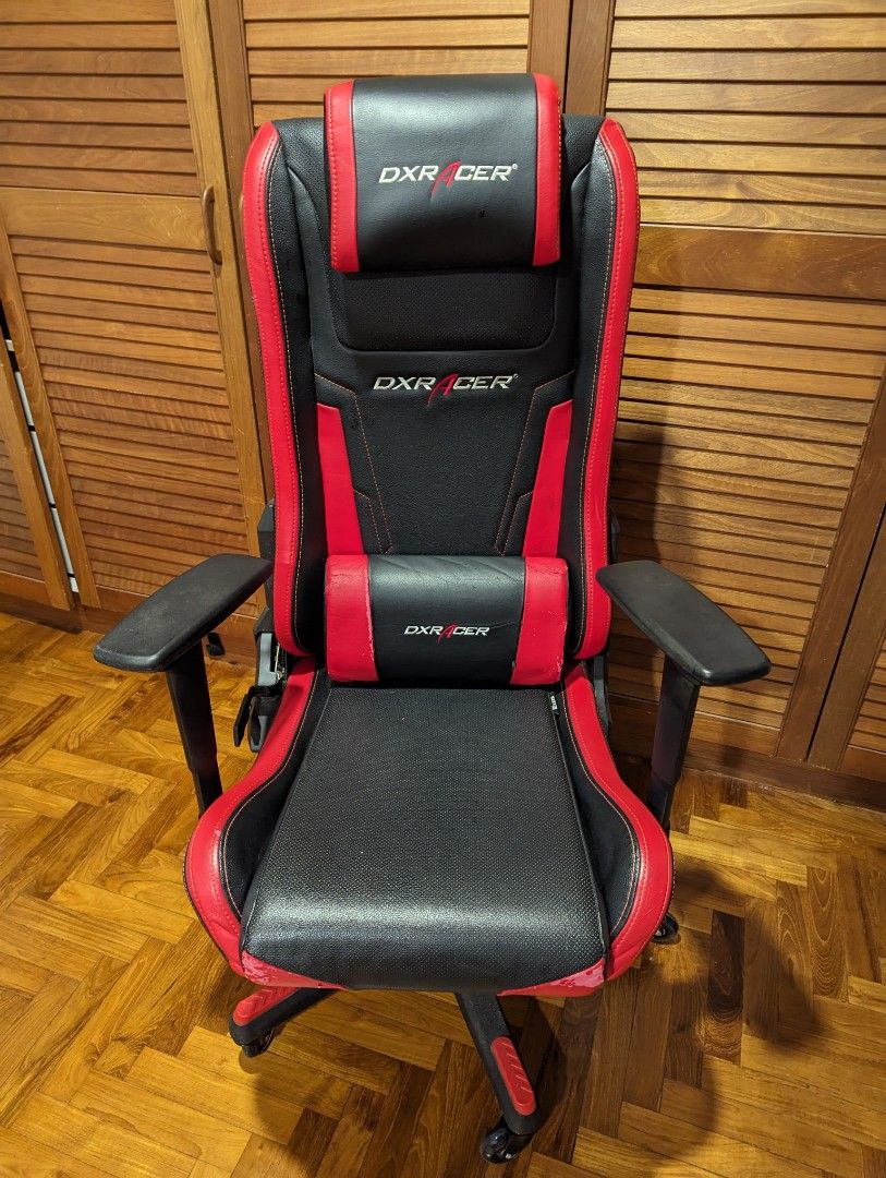 Dx Racer Red DXRacer Gaming chair - red, Furniture & Home Living, Furniture, Chairs ...