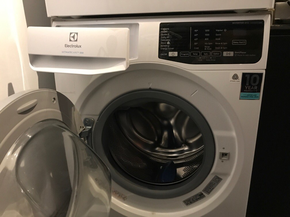 Electrolux Inverter 8kg Washer with extended warranty (available 5th