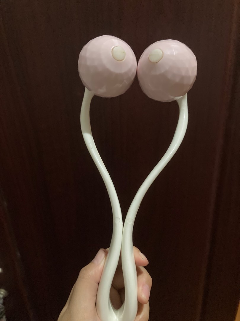 SALE Miniso Face Roller Massager everyonewins, Health & Nutrition