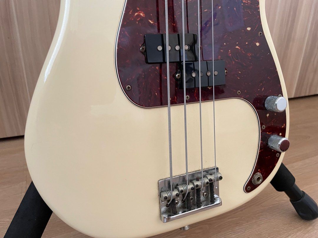 Fender American P bass, Hobbies & Toys, Music & Media, Musical