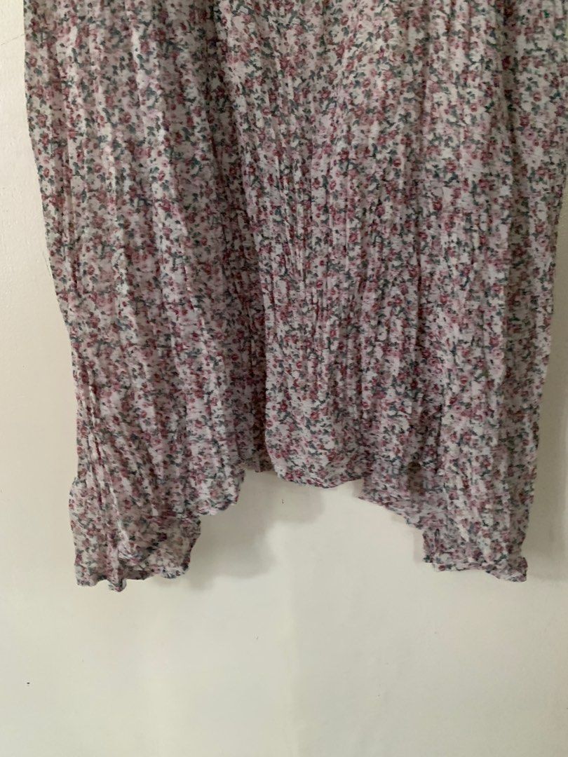 Flowery Sunday Dress (Category: Dresses) located in Santa Rosa. Submitted by jpeg.looo (Listing ID 1242551062, Image 3). Description: Fits M-L.