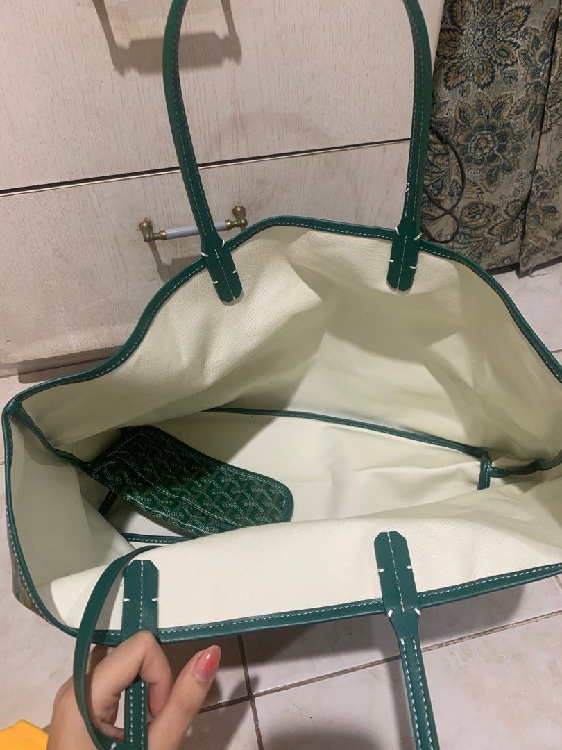 GY St Louis Tote Bag in Green Goyard💚, Women's Fashion, Bags & Wallets, Tote  Bags on Carousell