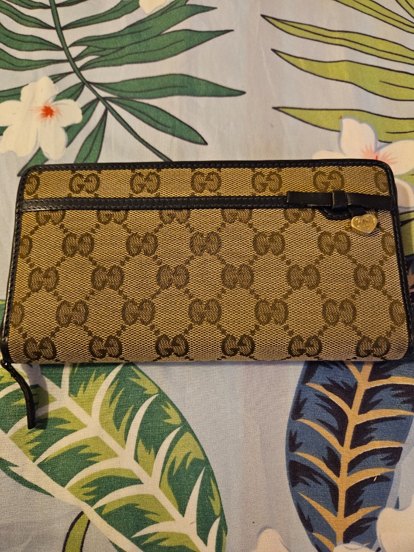 Gucci Kingsnake GG Wallet Review  The Leather Series Ep. 1 