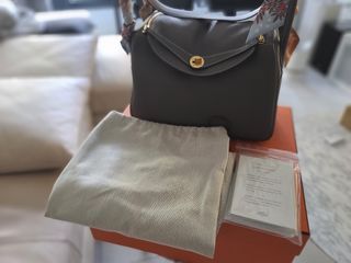 Hermes Lindy 26 Etain Taurillon Clemence with gold plated hardware