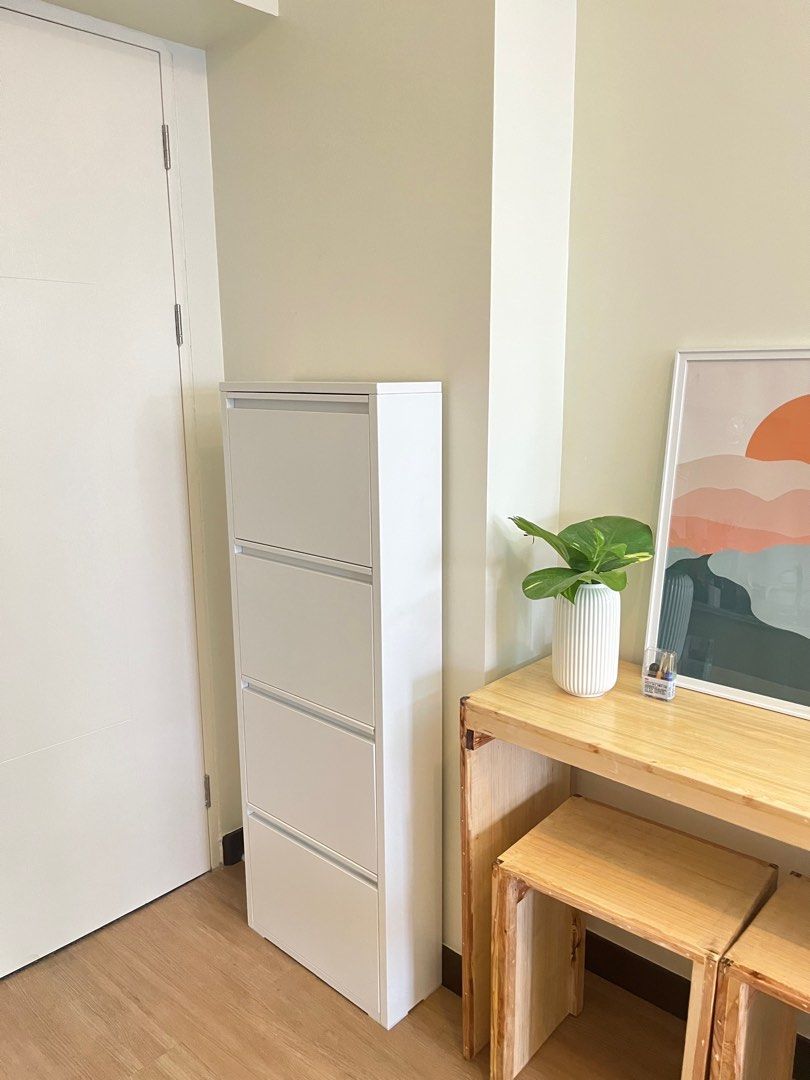 High Quality Metal Shoe Rack (Category: Shelves, Cabinets & Racks) located in Pasig City. Submitted by dpl__ (Listing ID 1242583363, Image 1). Description: High Quality Metal Shoe Rack - White Material: Pure Steel Powder Coated Paint Rust-proof Can be wall-mounted 🛠️ Fully assembled, ready to use 📌 Can fit 12-16 pairs depending on your shoe size/type 📏 Size: W 18cm L 50.1cm H 136cm ✅ ₱4,400 ONLY! Can give discount for 2 or more orders PM me fo