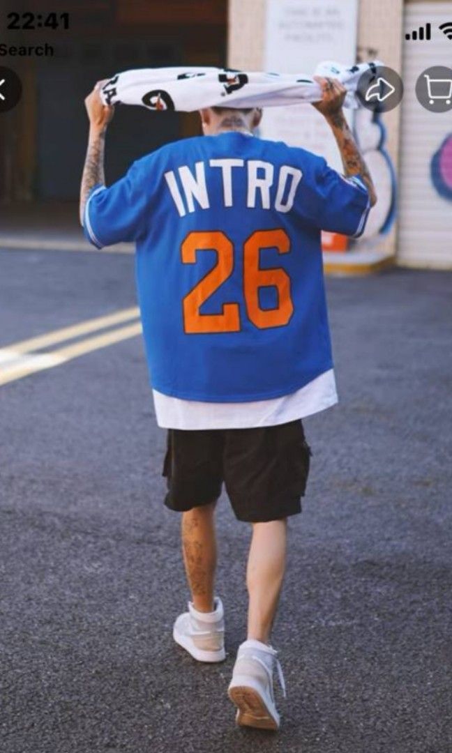 Baseball jersey outfit for Man in 2023  Baseball jersey outfit, Jersey  outfit, Streetwear men outfits