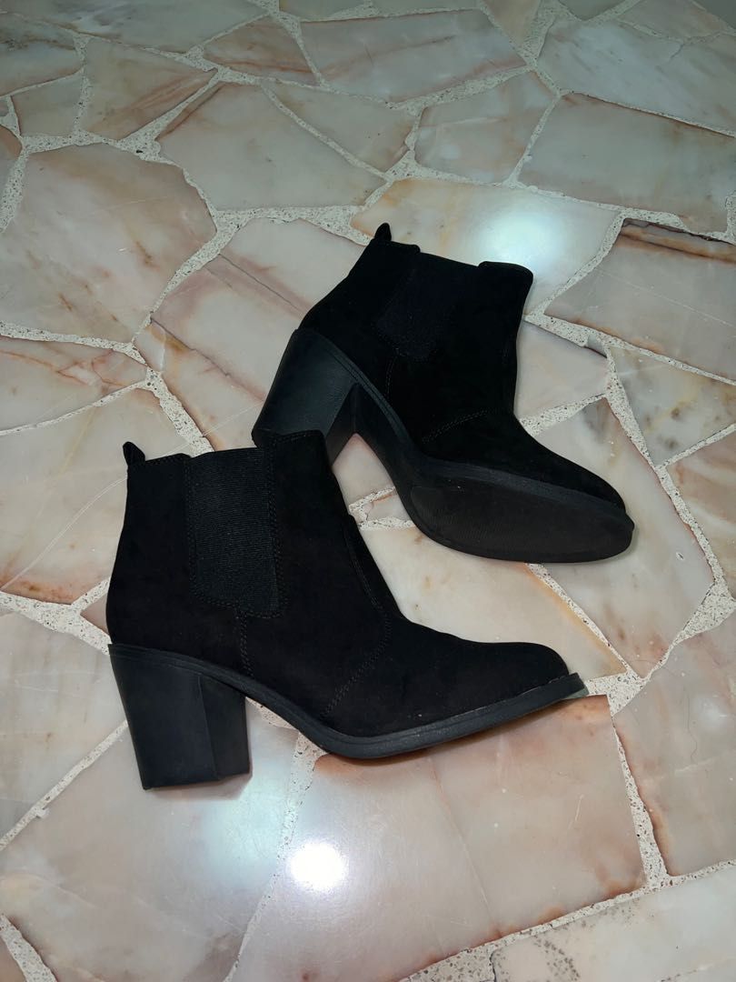 Black heeled store boots h&m