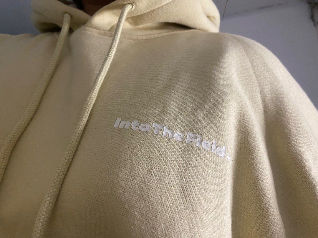 Hu0026M relaxed fit hoodie ( into the field ), Men's Fashion, Tops u0026 Sets,  Hoodies on Carousell