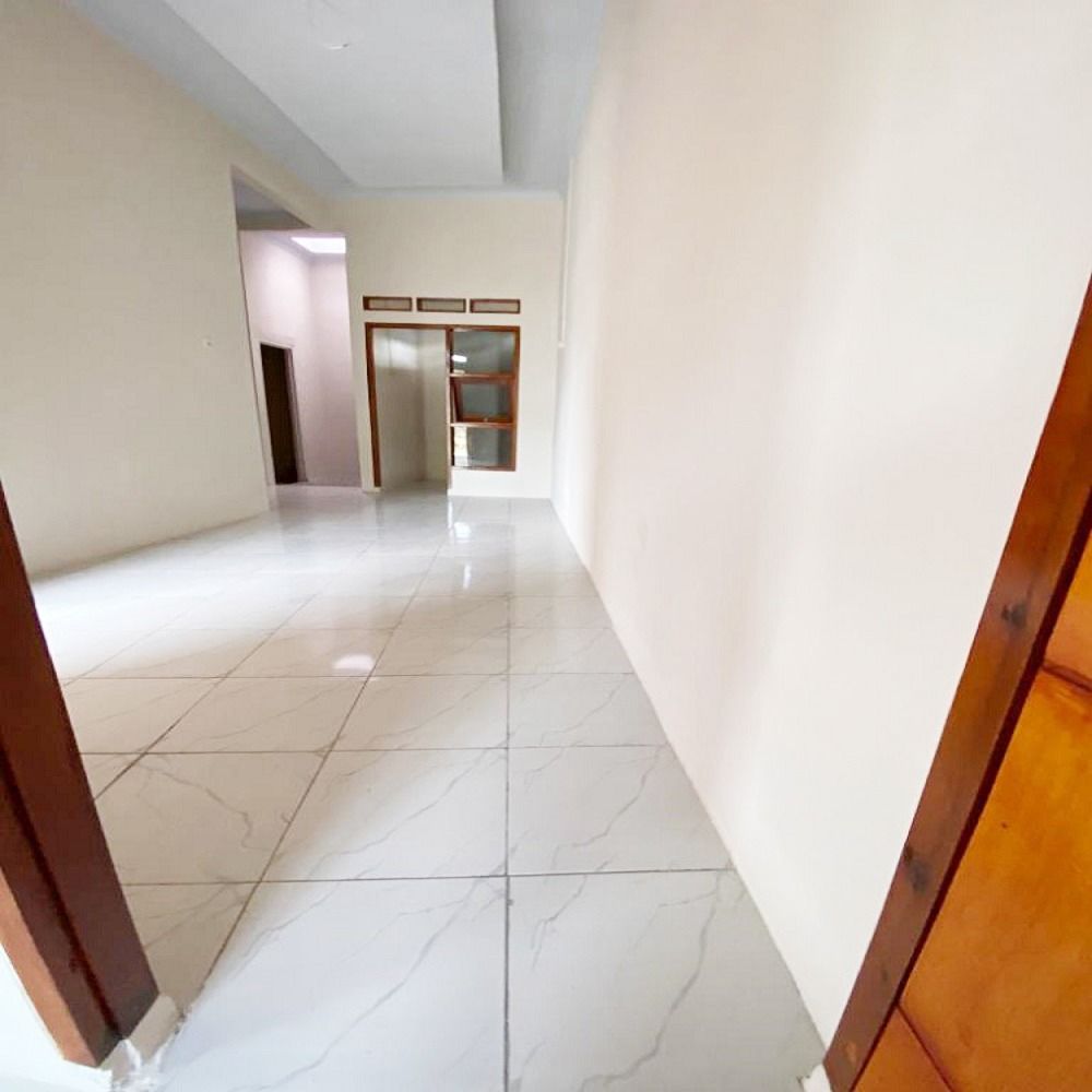 jual_rumah_baru_di_perumahan_t_1689144526_69e78875_progressive