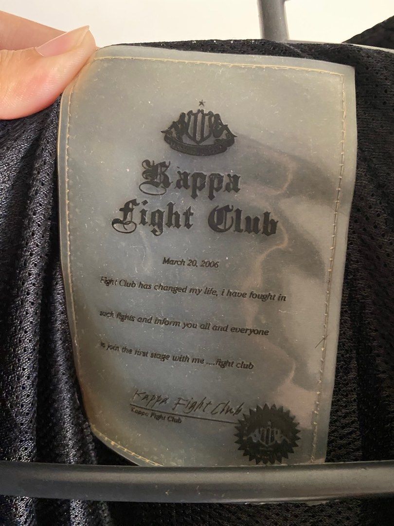 Kappa vintage jacket (Category: Coats, Jackets and Outerwear) located in San Mateo. Submitted by _declutterwithmai (Listing ID 1242563808, Image 2). Description: .