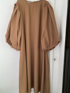 Katt and Co puffy sleeve top