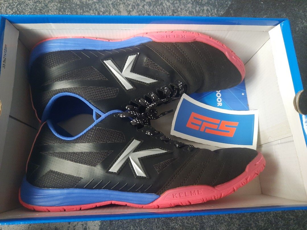 kelme futsal shoes